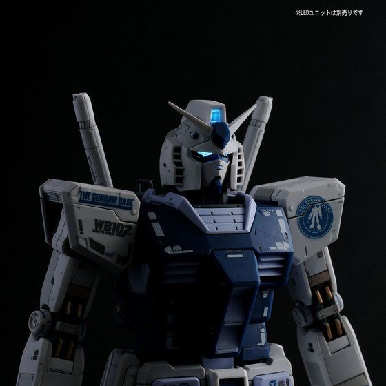 「MG1/100 ガンダムベース限定 RX-78-2 ガンダムVer.3.0［ガンダムベースカラー］【2021年2月発送】」4,950円（税込）（C）創通・サンライズ