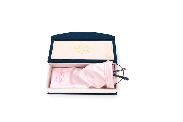 スーパーセーラーサターン／土萠ほたるモデル／劇場版「美少女戦士セーラームーンEternal」×JINS コラボレーション メガネ  各13,200円(税込)(送料・手数料別途)（C）武内直子・PNP／劇場版「美少女戦士セーラームーンEternal」製作委員会（C）Naoko Takeuchi