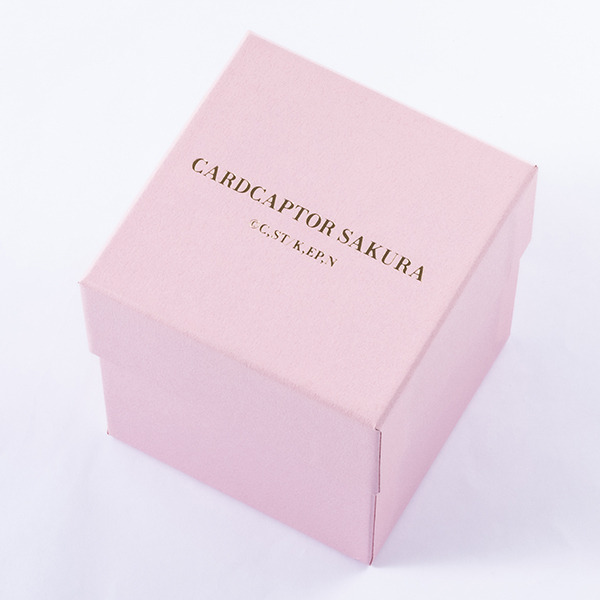 『カードキャプターさくらクリアカード編』コラボレーション腕時計／19,800円(税別)（C）CLAMP・ST/講談社・NEP・NHK （R）KODANSHA