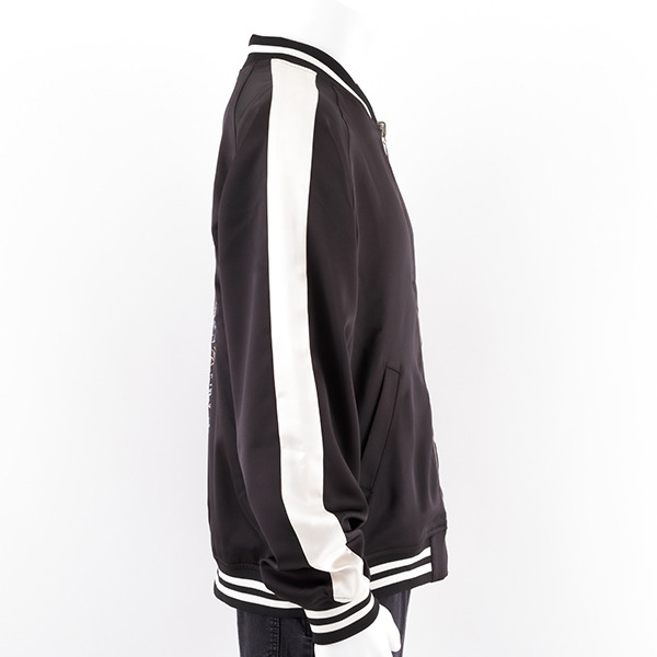 『カードキャプターさくらクリアカード編』コラボレーションアウター／各26,000円(税別)（C）CLAMP・ST/講談社・NEP・NHK （R）KODANSHA