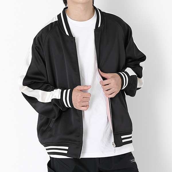 『カードキャプターさくらクリアカード編』コラボレーションアウター／各26,000円(税別)（C）CLAMP・ST/講談社・NEP・NHK （R）KODANSHA