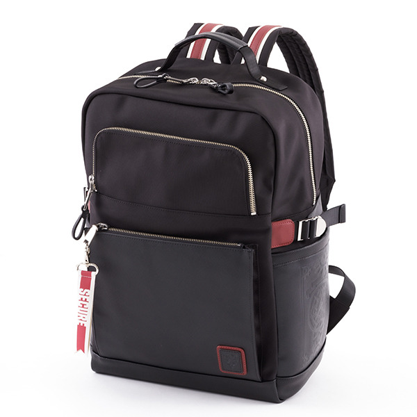 『カードキャプターさくらクリアカード編』コラボレーションバッグ／14,800円(税別) （C）CLAMP・ST/講談社・NEP・NHK （R）KODANSHA