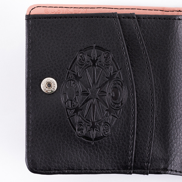 『カードキャプターさくらクリアカード編』コラボレーション財布／各11,800円(税別)（C）CLAMP・ST/講談社・NEP・NHK （R）KODANSHA