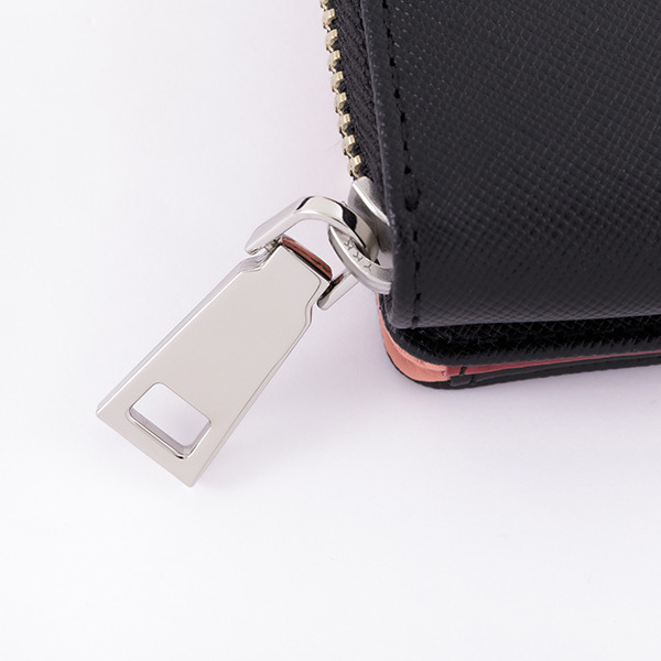 『カードキャプターさくらクリアカード編』コラボレーション財布／各11,800円(税別)（C）CLAMP・ST/講談社・NEP・NHK （R）KODANSHA