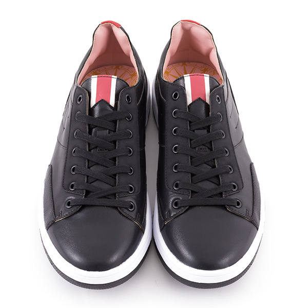 『カードキャプターさくらクリアカード編』コラボレーションスニーカー／各11,800円(税別)（C）CLAMP・ST/講談社・NEP・NHK （R）KODANSHA