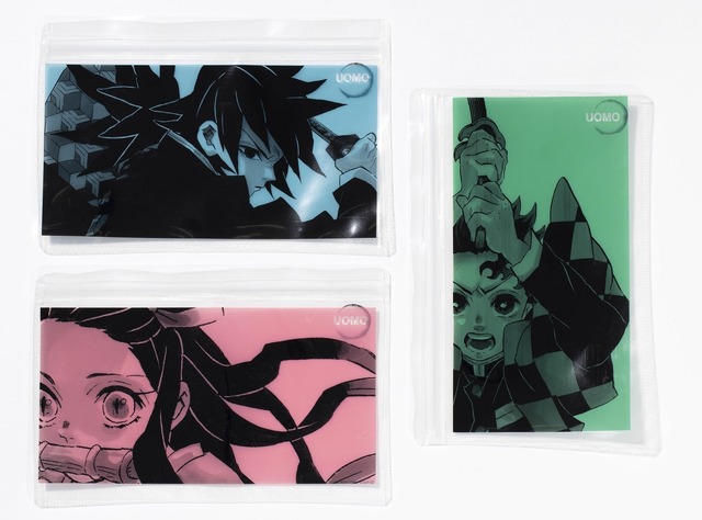 「『鬼滅の刃』アニメ劇場版公開記念集英社連合企画」ＵＯＭＯ12 月号「鬼滅の刃×UOMOマルチクリアケースセット」（C）吾峠呼世晴／集英社
