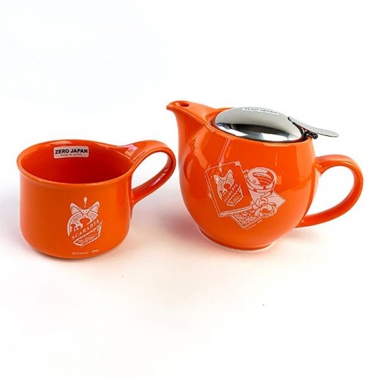 ティーポット（全7種）4,620円（税込）／マグカップ（全7種）1,980円（税込）(C)Disney