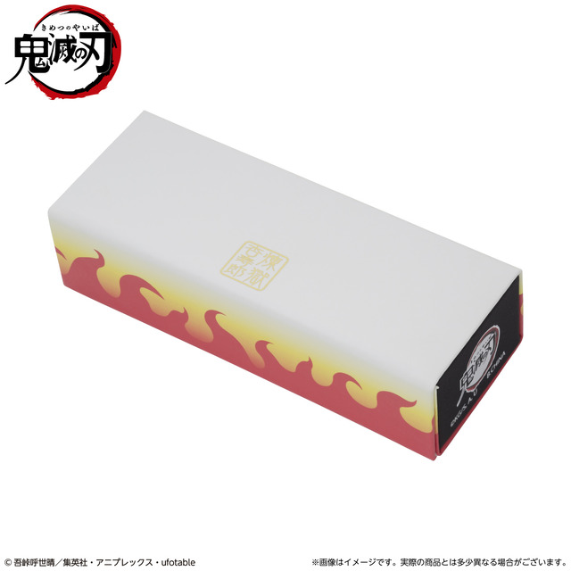 「鬼滅の刃 折りたたみメガネケース」煉獄杏寿郎　2,200円（税込）(C)吾峠呼世晴／集英社・アニプレックス・ufotable