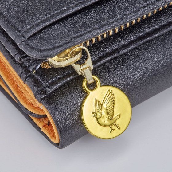 「鬼滅の刃 財布弐」11,000円（税込）(c)吾峠呼世晴／集英社・アニプレックス・ufotable