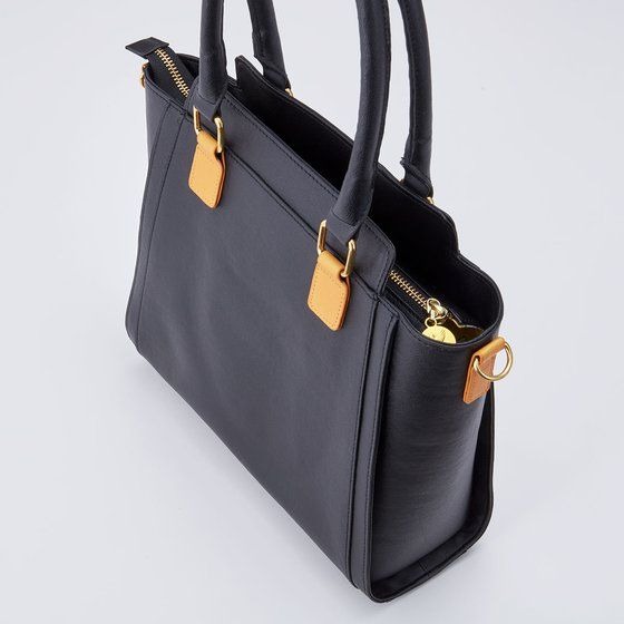 「鬼滅の刃 ハンドバッグ弐　我妻善逸モデル」14,300円（税込）（C）吾峠呼世晴／集英社・アニプレックス・ufotable