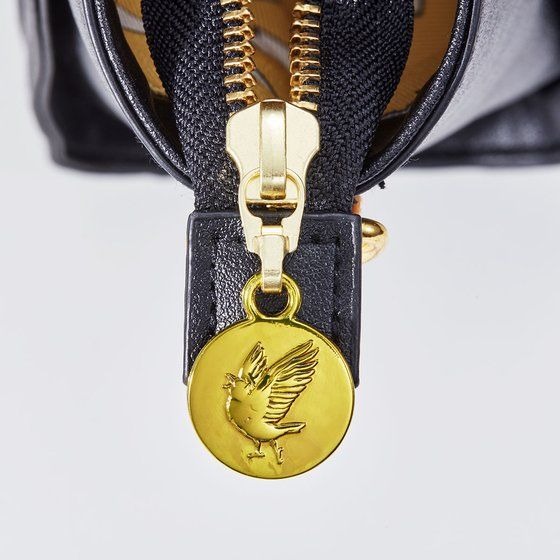 「鬼滅の刃 ハンドバッグ弐　我妻善逸モデル」14,300円（税込）（C）吾峠呼世晴／集英社・アニプレックス・ufotable