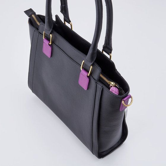 「鬼滅の刃 ハンドバッグ弐　胡蝶しのぶモデル」14,300円（税込）（C）吾峠呼世晴／集英社・アニプレックス・ufotable