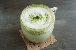 千夜の碧月（そうげつ）ラテ