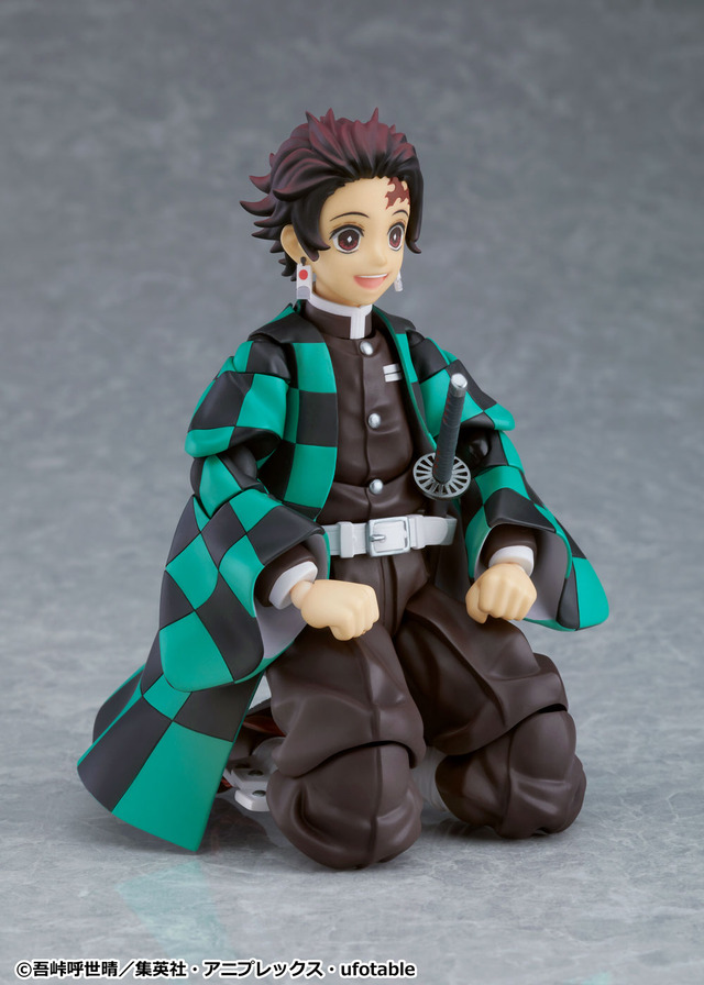 【DX】「figma 竈門炭治郎 DXエディション」10,500円(税込)／【通常版】「figma 竈門炭治郎」7,800円(税込)（C）峠呼世晴／集英社・アニプレックス・ufotable