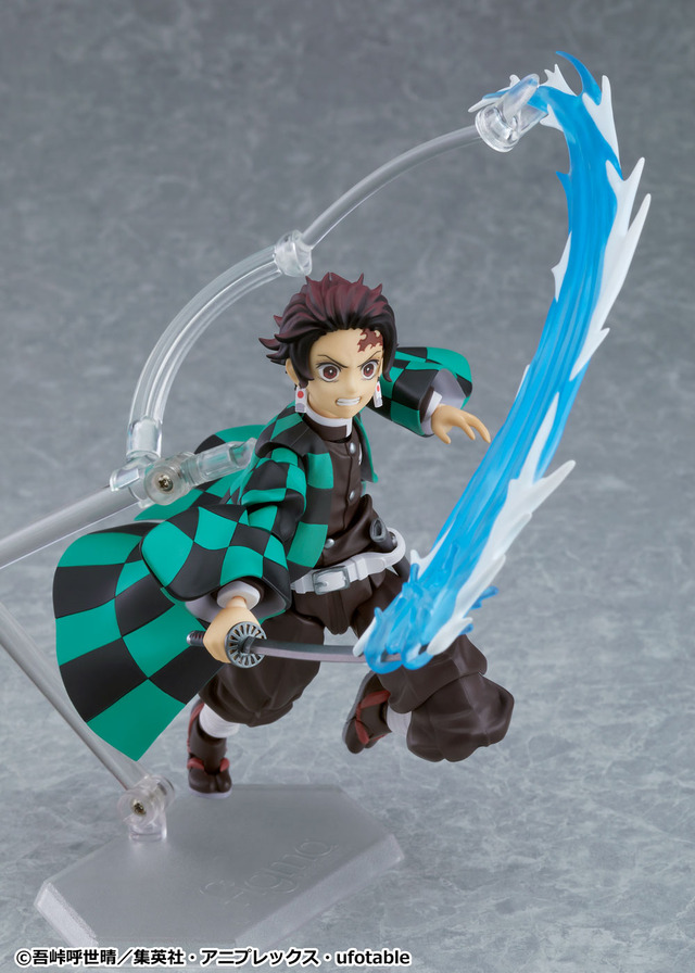 【DX】「figma 竈門炭治郎 DXエディション」10,500円(税込)／【通常版】「figma 竈門炭治郎」7,800円(税込)（C）峠呼世晴／集英社・アニプレックス・ufotable