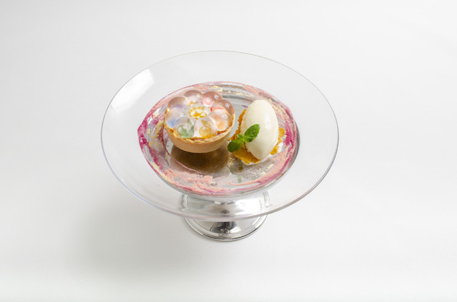 「おジャ魔女どれみカフェ2020～FRUITS PARLOR～」リズムタップタルト1,399 円（C）東映アニメーション