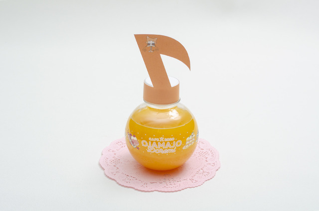 「おジャ魔女どれみカフェ2020～FRUITS PARLOR～」レレのオレンジドリンク（C）東映アニメーション