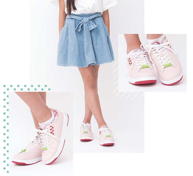 「鬼滅の刃　コラボシューズ produced by瞬足」「鬼滅の刃　コラボスニーカー produced by瞬足」各4,500円（税抜）（C）吾峠呼世晴／集英社・アニプレックス・ufotable