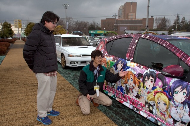 ラブライブ！トヨタ公式「痛アクア」が納車