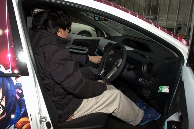 ラブライブ！トヨタ公式「痛アクア」が納車