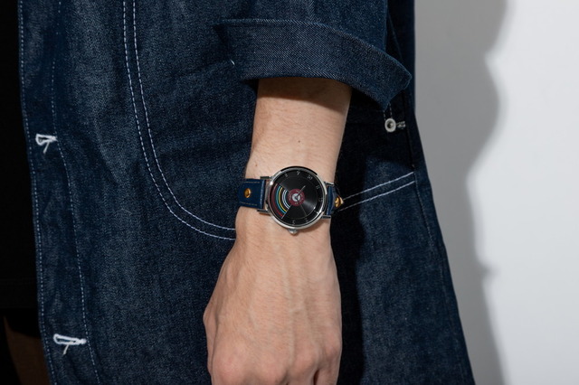 『けいおん！！』コラボレーション腕時計／17,800円（税抜）（C）かきふらい・芳文社／桜高軽音部