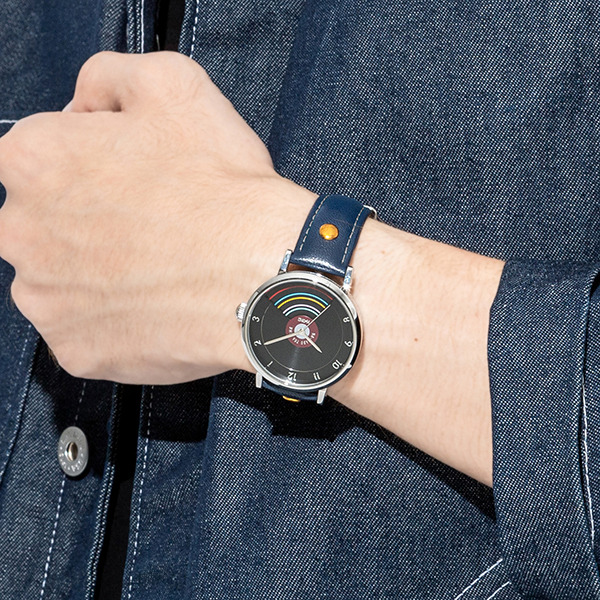 『けいおん！！』コラボレーション腕時計／17,800円（税抜）（C）かきふらい・芳文社／桜高軽音部