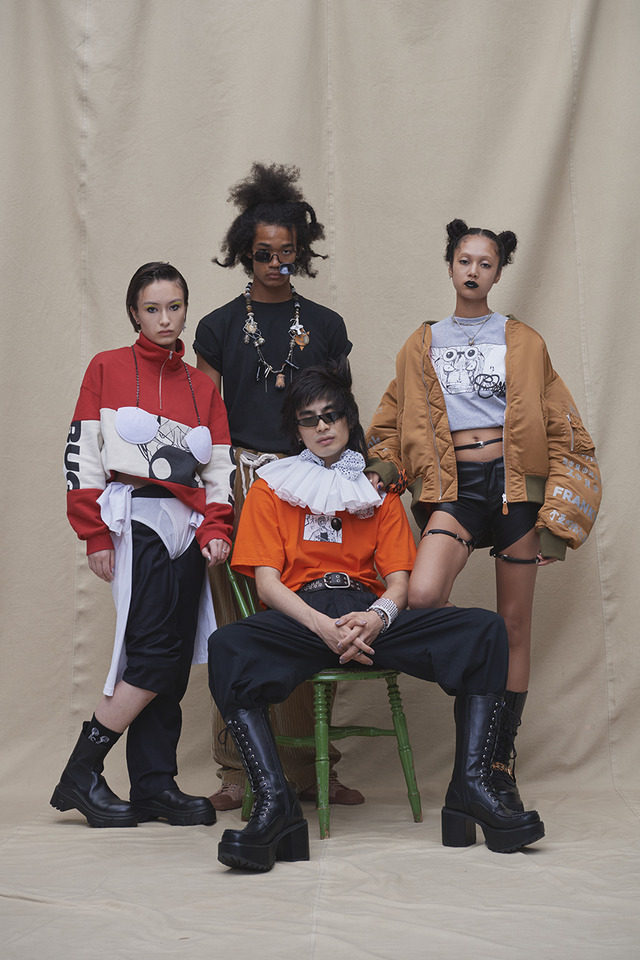 「オリジナルグッズビジュアル1」（C）尾田栄一郎／集英社、Photo/Tsutomu Ono、Styling/Demi Demu、Hair/KUNIO KOHZAKI、Make/EBARA、Models/Aria Polkey,Ayumi,Turnbull,JEFF,Yano Takato