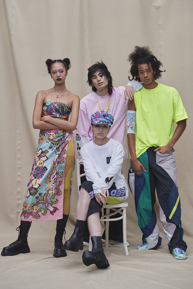 「オリジナルグッズビジュアル2」（C）尾田栄一郎／集英社、Photo/Tsutomu Ono、Styling/Demi Demu、Hair/KUNIO KOHZAKI、Make/EBARA、Models/Aria Polkey,Ayumi,Turnbull,JEFF,Yano Takato