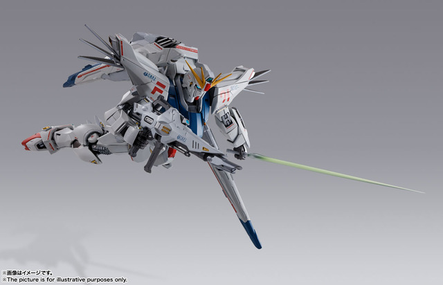 「METAL BUILD ガンダムF91 CHRONICLE WHITE Ver.」29,000円（税別）（C）創通・サンライズ