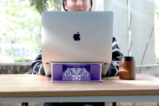 「プロジェクト名：汎用デバイス型スタンド装置＜MOFT＞e:PROJECECTオリジナルモデル出撃」（C）カラー