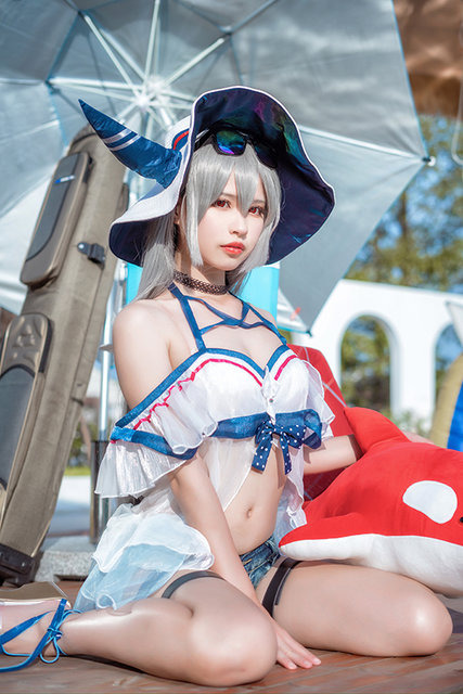 『アークナイツ』スカジ（水着ver.）