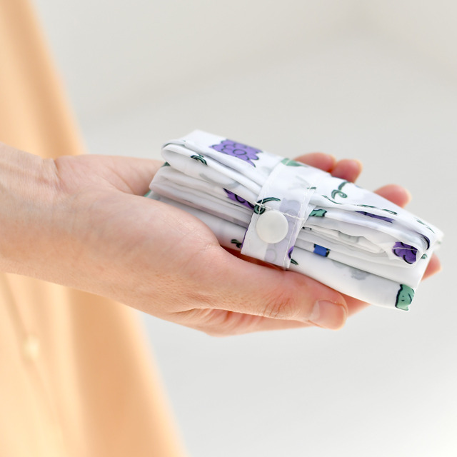 「エコバッグ」三日月宗近 2,300円（税抜）（C）2015 EXNOA LLC/Nitroplus