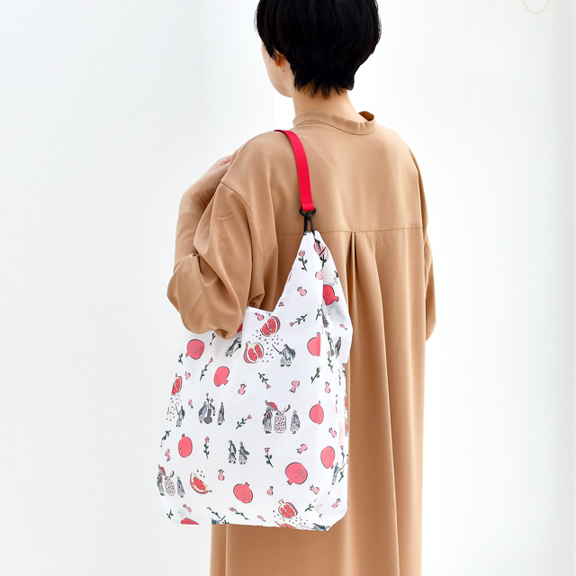 「エコバッグ」和泉守兼定・歌仙兼定 2,300円（税抜）（C）2015 EXNOA LLC/Nitroplus