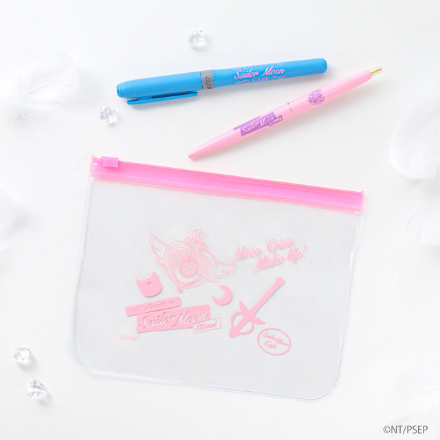 ペンポーチセット：1,500円（税抜）（C）武内直子・ PNP／劇場版「美少女戦士セーラームーン Eternal」製作委員会