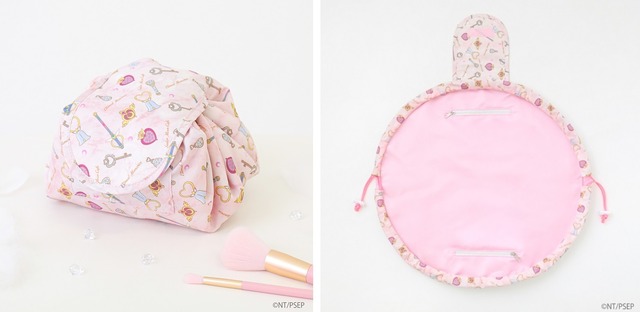 巾着ポーチ：2,500円（税抜）（C）武内直子・ PNP／劇場版「美少女戦士セーラームーン Eternal」製作委員会