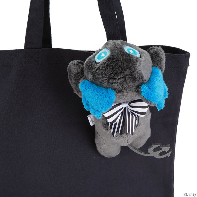 ワンダーランド グリムデザインバッグチャーム」2,860円（税込）（C）Disney