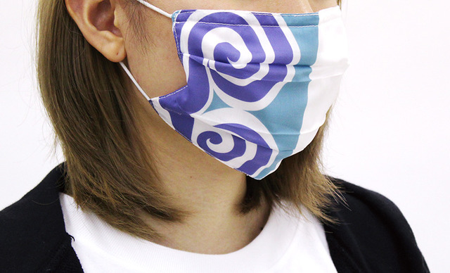 「銀さん着物柄マスク（着用）」2,000円（税抜）（C）空知英秋／劇場版銀魂製作委員会