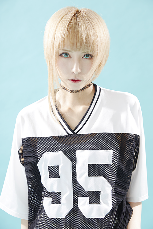 二瀬真由子役:青木志貴