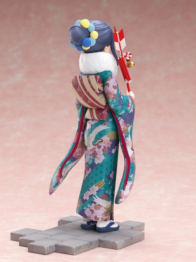 「志摩リン 振袖 1/7スケールフィギュア」16,800円（税別）（C）あfろ・芳文社／野外活動委員会