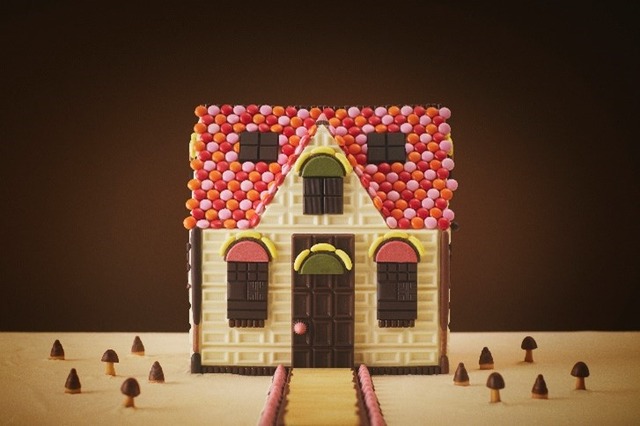 「シルバニアファミリーのみんなとチョコのおうちを作ろう！」赤い屋根のチョコのおうち