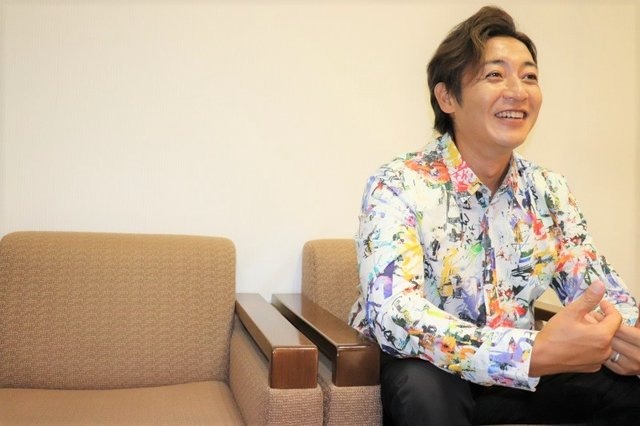 【インタビュー】つるの剛士が語る女性向けコンテンツ の魅力とはーー【2.85次元】教育番組パロディショー「うたってにこりん☆」インタビュー