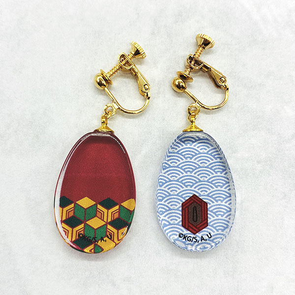 「鬼滅の刃 ガラスイヤリング」冨岡義勇 1,000円（税抜）（C）吾峠呼世晴／集英社・アニプレックス・ufotable