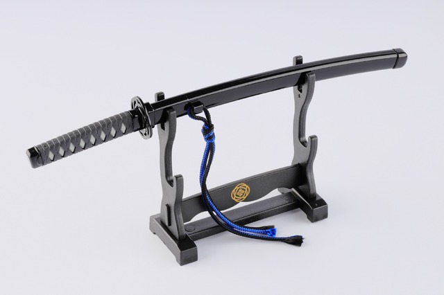 「刀剣乱舞-ONLINE-ペーパーナイフ 大和守安定モデル」4,000円（税抜）（C）2015 EXNOA LLC/Nitroplus