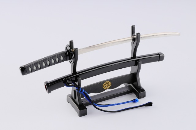 「刀剣乱舞-ONLINE-ペーパーナイフ 大和守安定モデル」4,000円（税抜）（C）2015 EXNOA LLC/Nitroplus