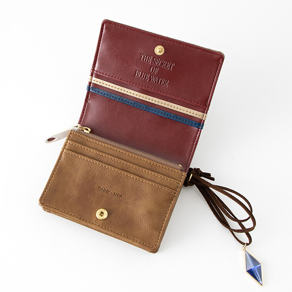 「ナディア モデル 二つ折り財布」10,800円(税別)（C）NHK・NEP