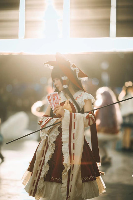 『東方Project』博麗霊夢／撮影：天秤