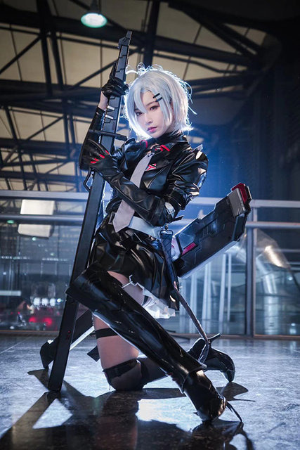 『代号23』瞳／撮影：三火_皮