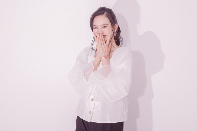 「TVアニメ『鬼滅の刃』腕時計」甘露寺蜜璃モデル：14,800円(税別)（C）吾峠呼世晴／集英社・アニプレックス・ufotable