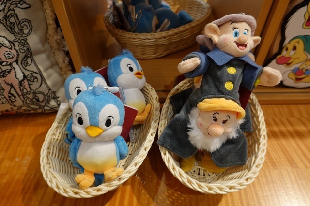『白雪姫』モチーフのアイテム (C) Disney
