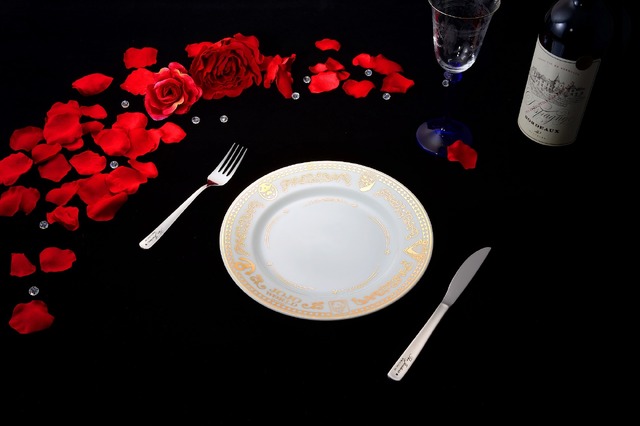 「JOJO WORLD in YOKOHAMA」ジョースター家の晩餐セット(全1種) 価格：5,500円（C）荒木飛呂彦&LUCKY LAND COMMUNICATIONS/集英社・ジョジョの奇妙な冒険 THE ANIMATION PROJECT